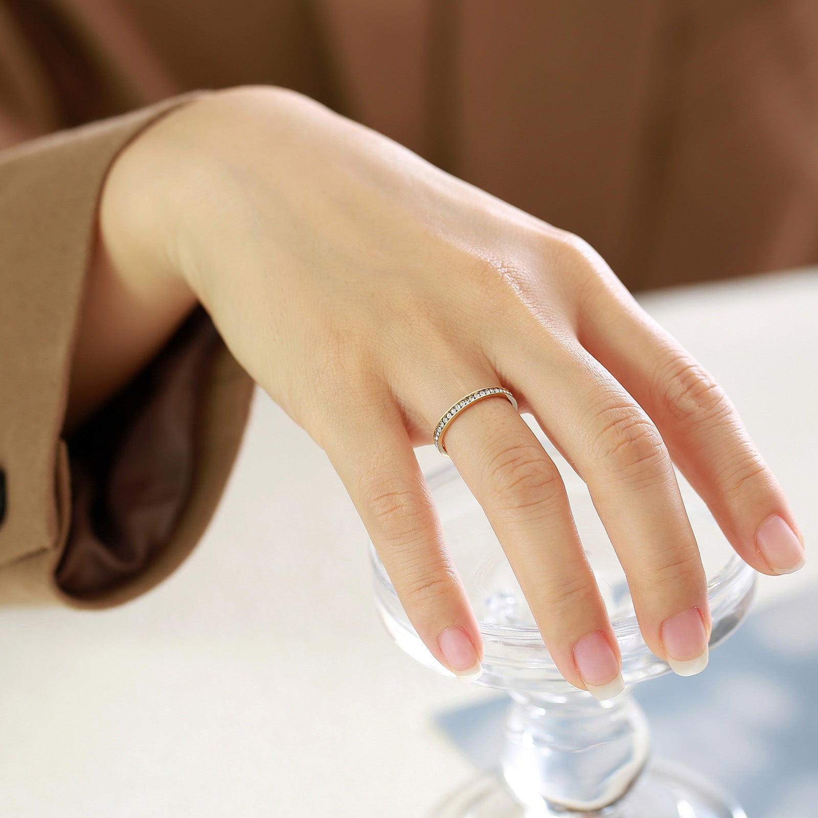 Venta al por mayor Anillo De Acero Inoxidable Con Incrustaciones De Circón